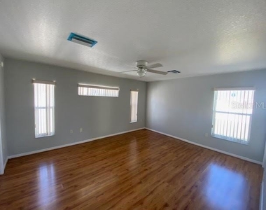 8427 Sw 136th Street - Photo Thumbnail 6