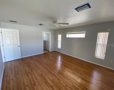 8427 Sw 136th Street - Photo Thumbnail 5