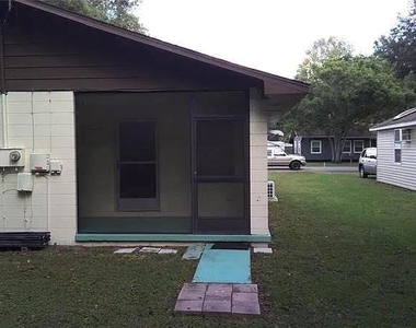 5217 17th Street - Photo Thumbnail 6