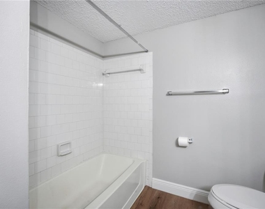 12287 Armenia Gables Circle - Photo Thumbnail 18