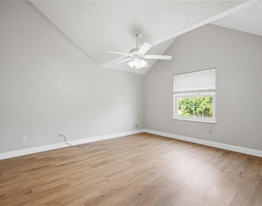 12287 Armenia Gables Circle - Photo Thumbnail 14