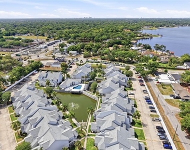 12287 Armenia Gables Circle - Photo Thumbnail 21