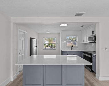310 Westwinds Drive - Photo Thumbnail 17