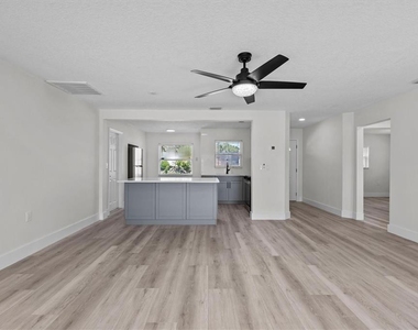 310 Westwinds Drive - Photo Thumbnail 11