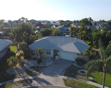 6612 Blackfin Way - Photo Thumbnail 1