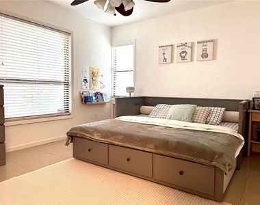6612 Blackfin Way - Photo Thumbnail 54