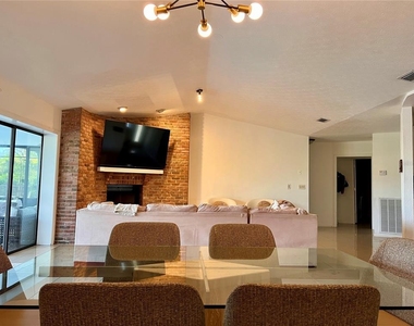 6612 Blackfin Way - Photo Thumbnail 76