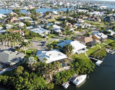 6612 Blackfin Way - Photo Thumbnail 6