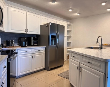 6612 Blackfin Way - Photo Thumbnail 84