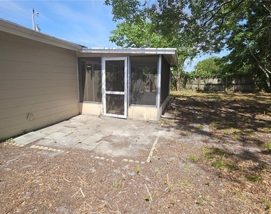 6412 Pawling Avenue - Photo Thumbnail 21