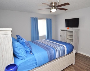 10265 Gandy Boulevard N - Photo Thumbnail 35
