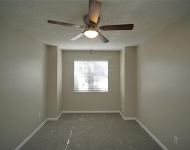 603 S Melville Avenue - Photo Thumbnail 9