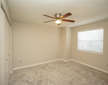 603 S Melville Avenue - Photo Thumbnail 11
