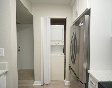 603 S Melville Avenue - Photo Thumbnail 8