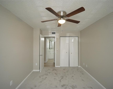 603 S Melville Avenue - Photo Thumbnail 4