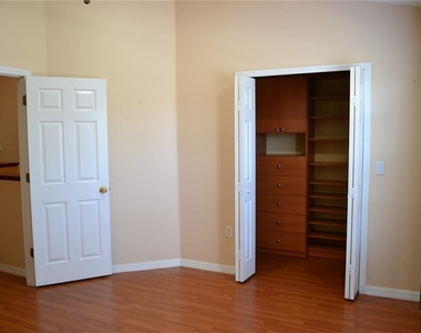 11235 Kapok Grand Circle - Photo Thumbnail 19