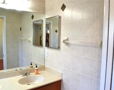 11235 Kapok Grand Circle - Photo Thumbnail 14