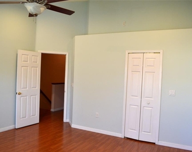11235 Kapok Grand Circle - Photo Thumbnail 8