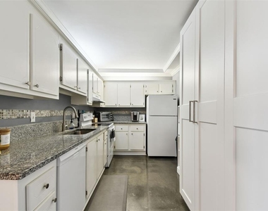 255 Dolphin Point - Photo Thumbnail 6