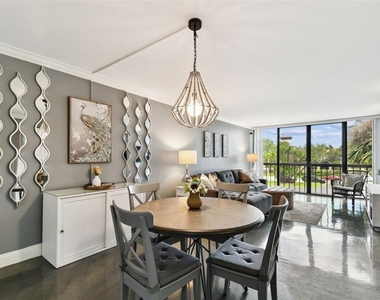 255 Dolphin Point - Photo Thumbnail 3