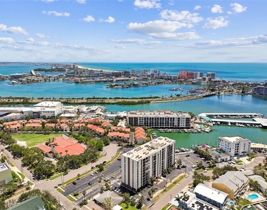 255 Dolphin Point - Photo Thumbnail 32