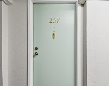 255 Dolphin Point - Photo Thumbnail 2