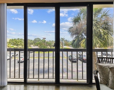 255 Dolphin Point - Photo Thumbnail 14