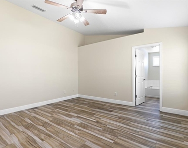 6447 Clair Shore Drive - Photo Thumbnail 24