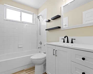6447 Clair Shore Drive - Photo Thumbnail 30