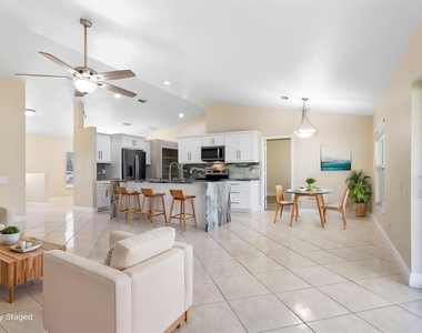 6447 Clair Shore Drive - Photo Thumbnail 13