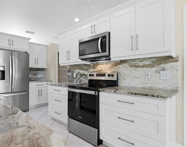 6447 Clair Shore Drive - Photo Thumbnail 16