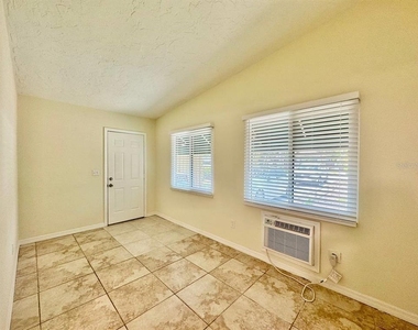 533 Yelvington Avenue - Photo Thumbnail 2