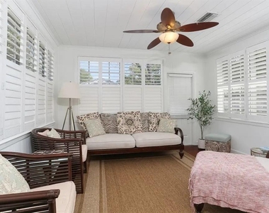 4014 W Palmira Avenue - Photo Thumbnail 18