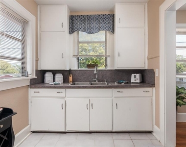 3655 N 1st (upper Unit) Avenue - Photo Thumbnail 2