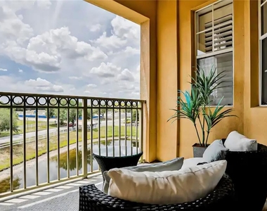 818 Terrace Ridge Circle - Photo Thumbnail 25