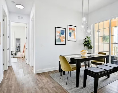 818 Terrace Ridge Circle - Photo Thumbnail 17