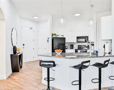 818 Terrace Ridge Circle - Photo Thumbnail 18