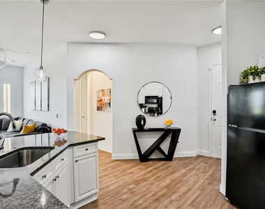 818 Terrace Ridge Circle - Photo Thumbnail 20