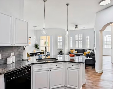 818 Terrace Ridge Circle - Photo Thumbnail 21