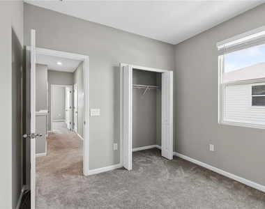 1465 Axel Graeson Avenue - Photo Thumbnail 13