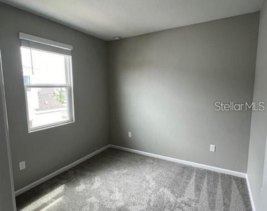 1465 Axel Graeson Avenue - Photo Thumbnail 10