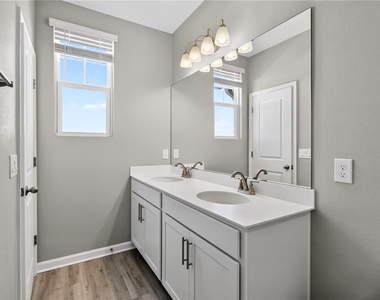 1465 Axel Graeson Avenue - Photo Thumbnail 18