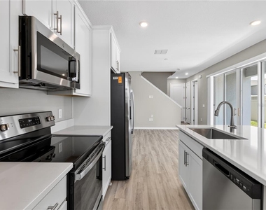 1465 Axel Graeson Avenue - Photo Thumbnail 1