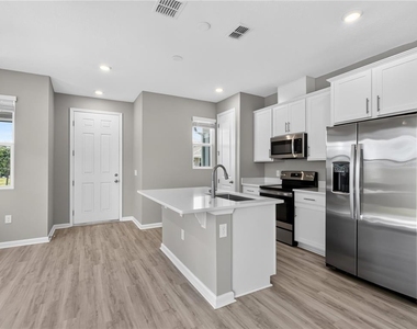 1465 Axel Graeson Avenue - Photo Thumbnail 6