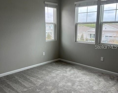 1465 Axel Graeson Avenue - Photo Thumbnail 6