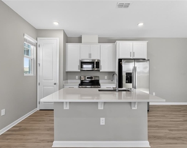 1465 Axel Graeson Avenue - Photo Thumbnail 5