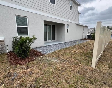 1465 Axel Graeson Avenue - Photo Thumbnail 1