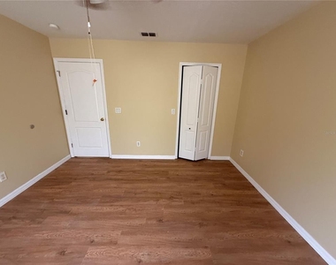 933 Whispering Cypress Lane - Photo Thumbnail 11