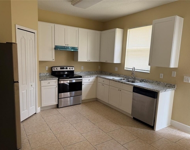 933 Whispering Cypress Lane - Photo Thumbnail 1