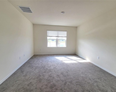 420 Noble Avenue - Photo Thumbnail 16